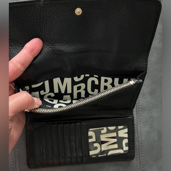 Marc Jacobs Wallet - Picture 6 of 9